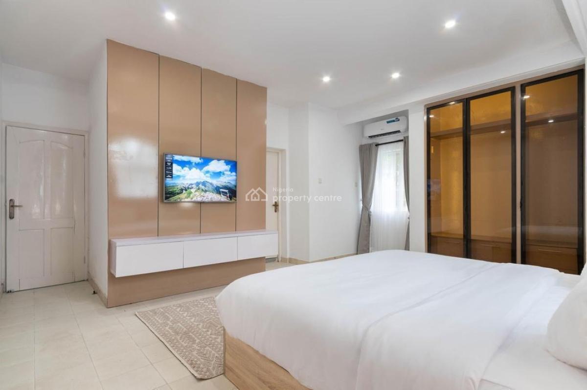 Newly Opened 3 Bedroom Apartment with Swimming Pool, Snooker Boa, Lekki Phase 1, Lekki, Lagos, Flat / Apartment Short Let