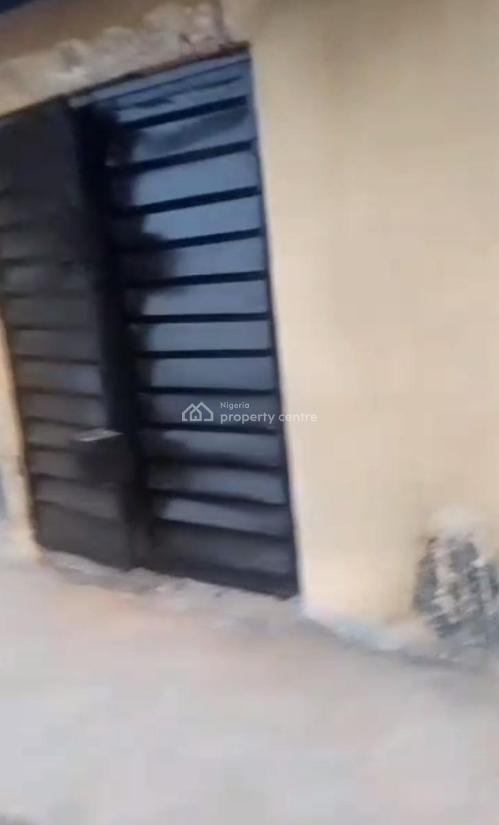 Industrial Warehouse on 8000/6000sqft for Lease, Iganmu, Lagos, Warehouse for Rent