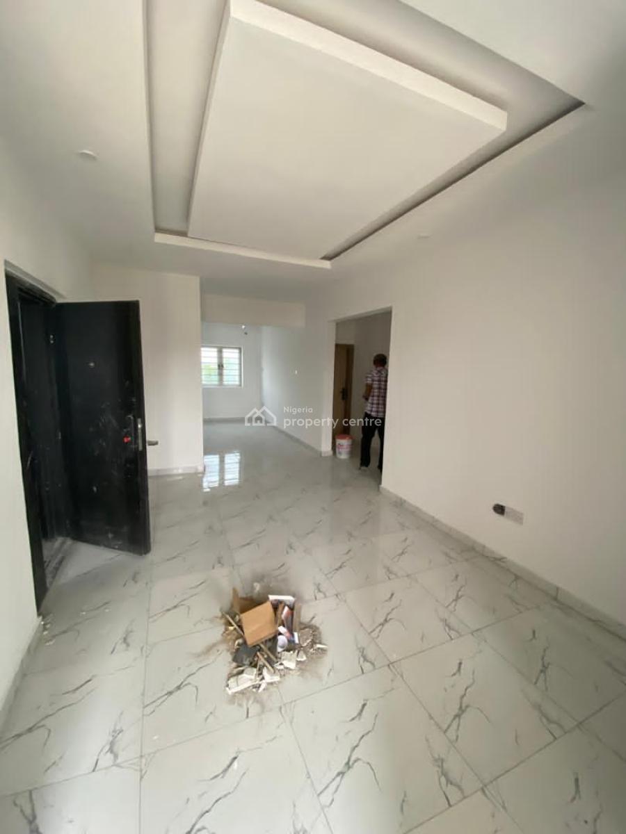 Massively New 2bedroom Upstairs, Eke Akete Abijo Lagos State, Sangotedo, Ajah, Lagos, Flat / Apartment for Rent