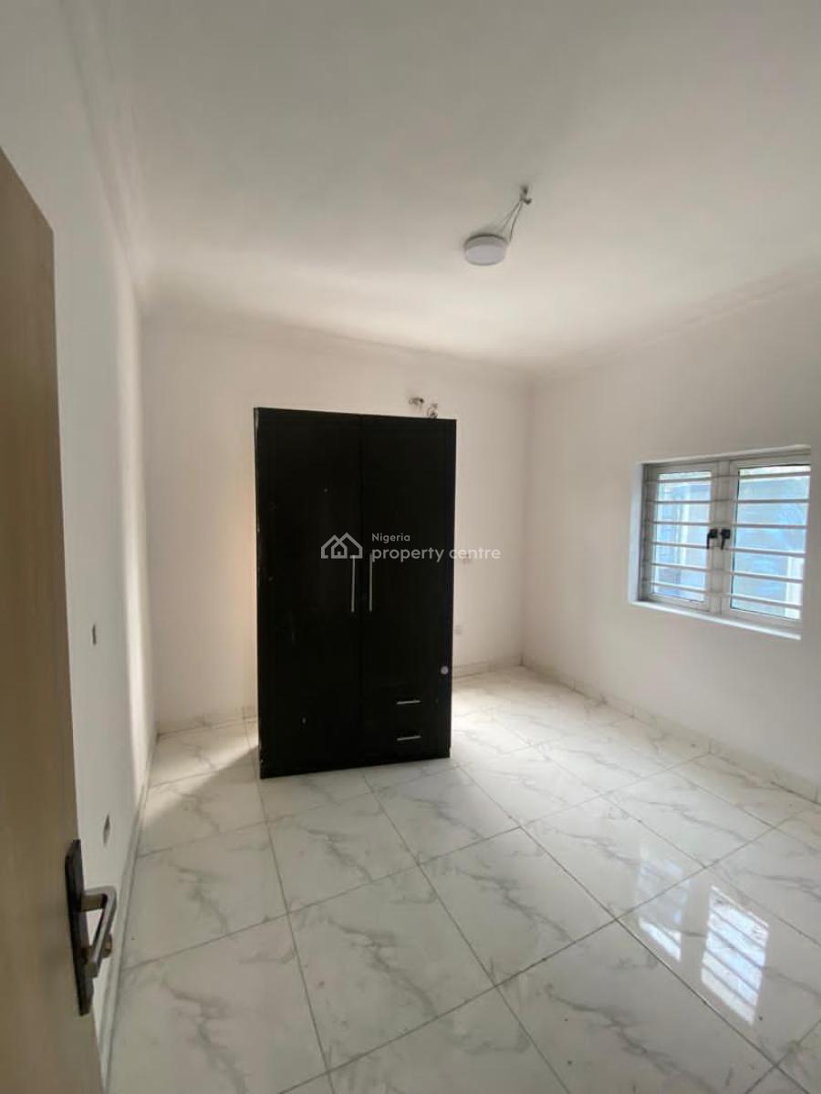 Massively New 2bedroom Upstairs, Eke Akete Abijo Lagos State, Sangotedo, Ajah, Lagos, Flat / Apartment for Rent