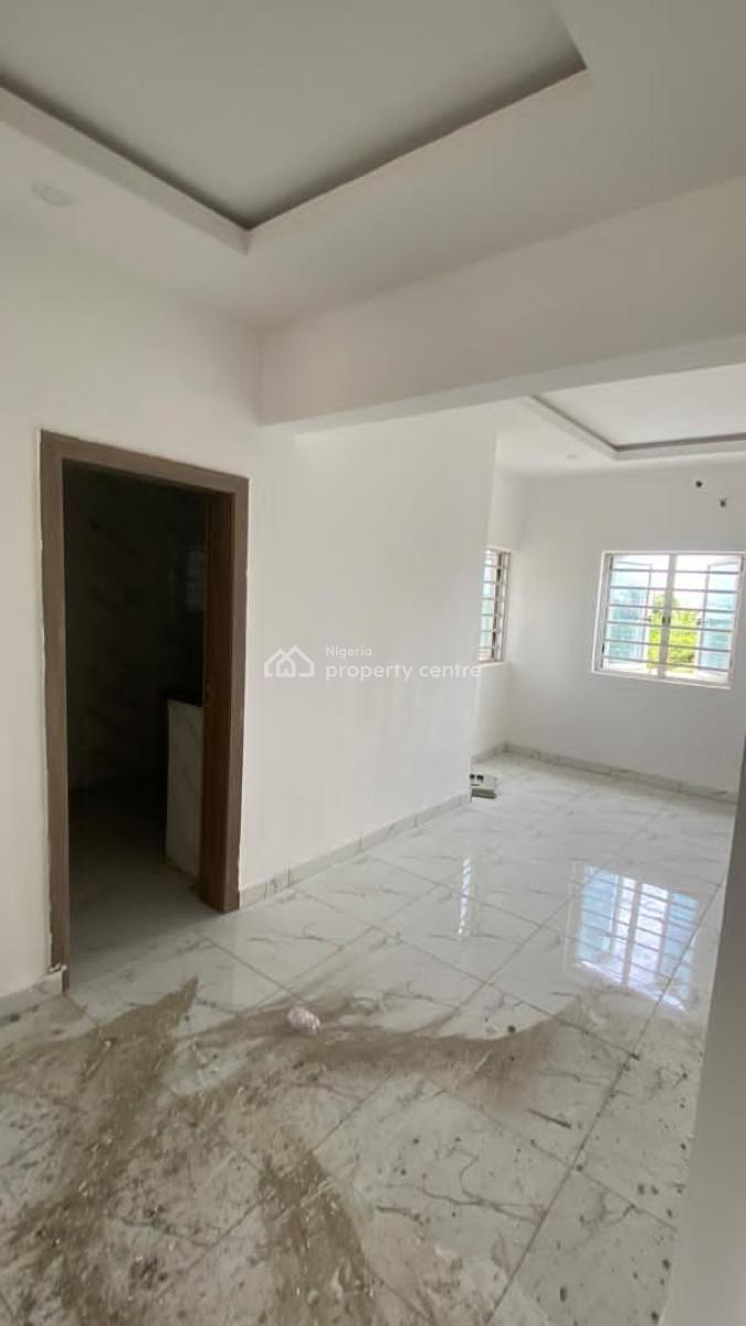 Massively New 2bedroom Upstairs, Eke Akete Abijo Lagos State, Sangotedo, Ajah, Lagos, Flat / Apartment for Rent