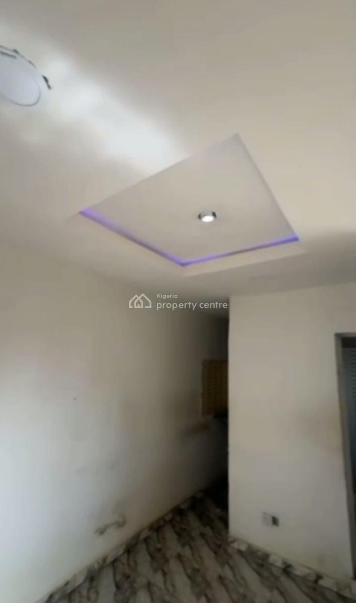 Decent Standard Spacious Self Contain, Fadeyi, Onipanu, Shomolu, Lagos, Self Contain (single Rooms) for Rent