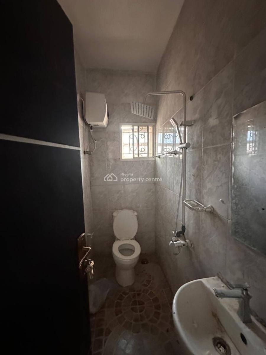 3bedroom Flat, Peace Land Estate Axis, Ogombo, Ajah, Lagos, Flat / Apartment for Rent