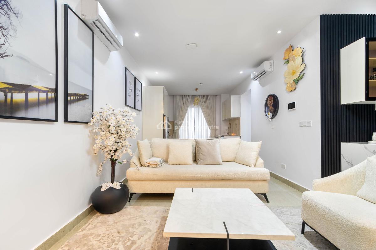 Luxury Waterfront 1-bedroom Apartment with Gym, Pool & Cinema, No 7 Admiralty Road Lekki Phase 1, Lekki Phase 1, Lekki, Lagos, Mini Flat (room and Parlour) Short Let