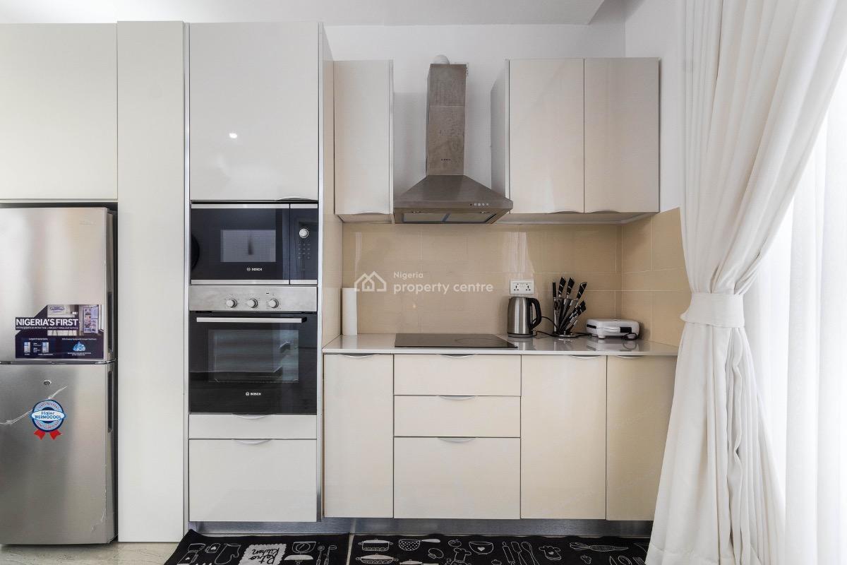 Luxury Waterfront 1-bedroom Apartment with Gym, Pool & Cinema, No 7 Admiralty Road Lekki Phase 1, Lekki Phase 1, Lekki, Lagos, Mini Flat (room and Parlour) Short Let