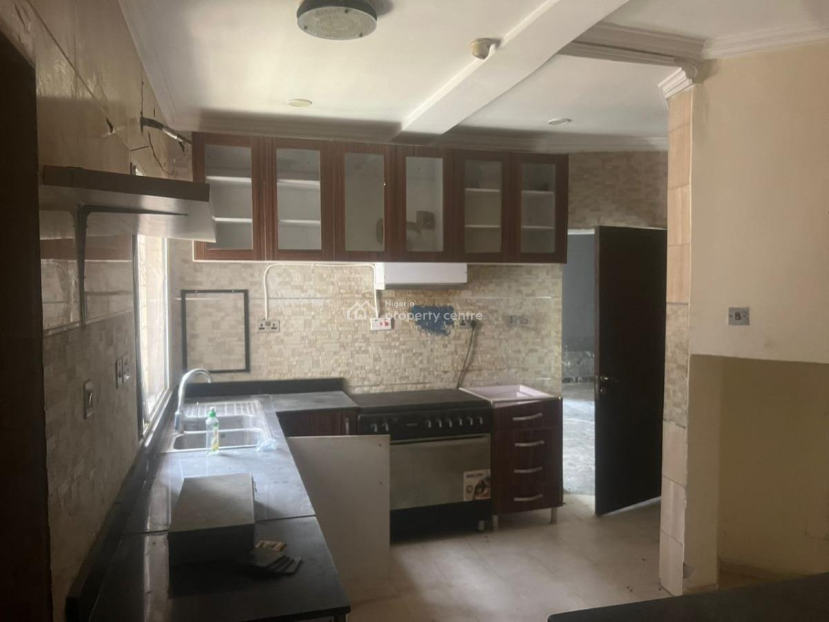 a Well Built Up 4 Bedroom Semi Detached House Ensuit, Lekki Phase 1, Lekki, Lagos, Semi-detached Duplex for Rent