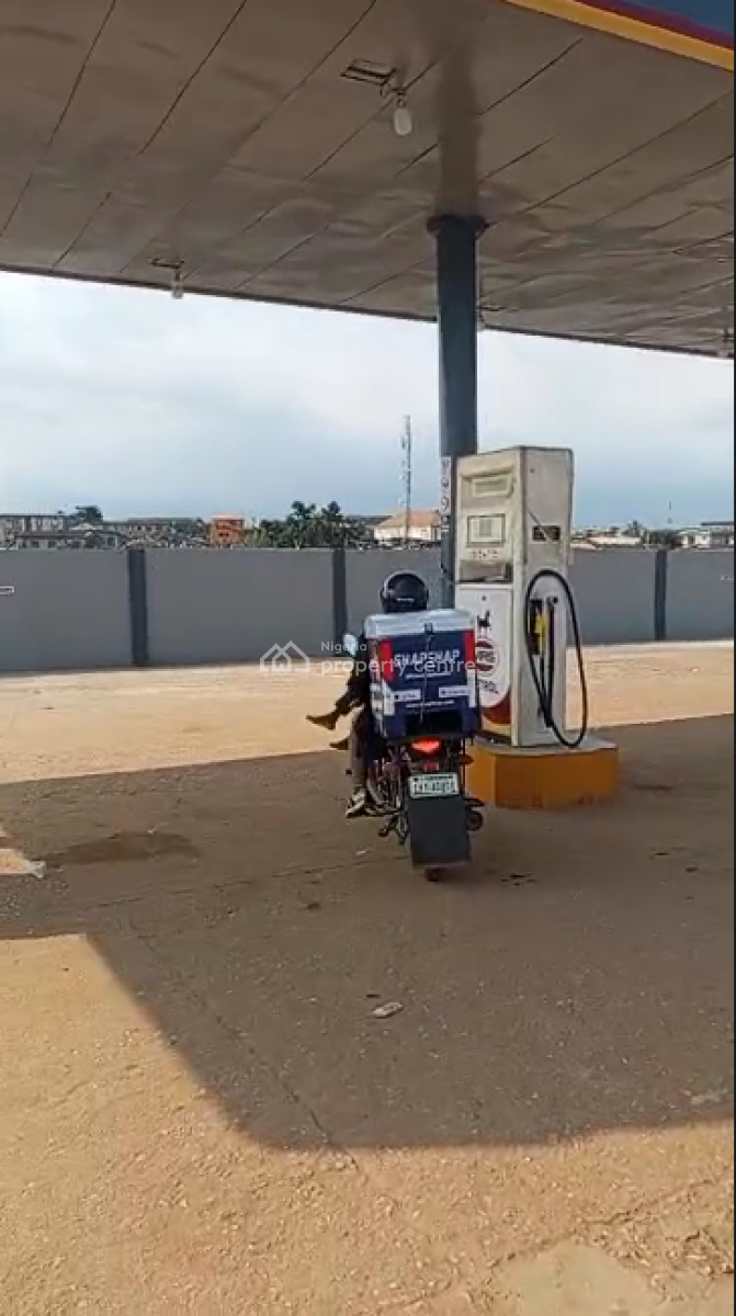 Commercial Filling Station, Ipaja Estate, Ipaja, Lagos, Filling Station for Rent