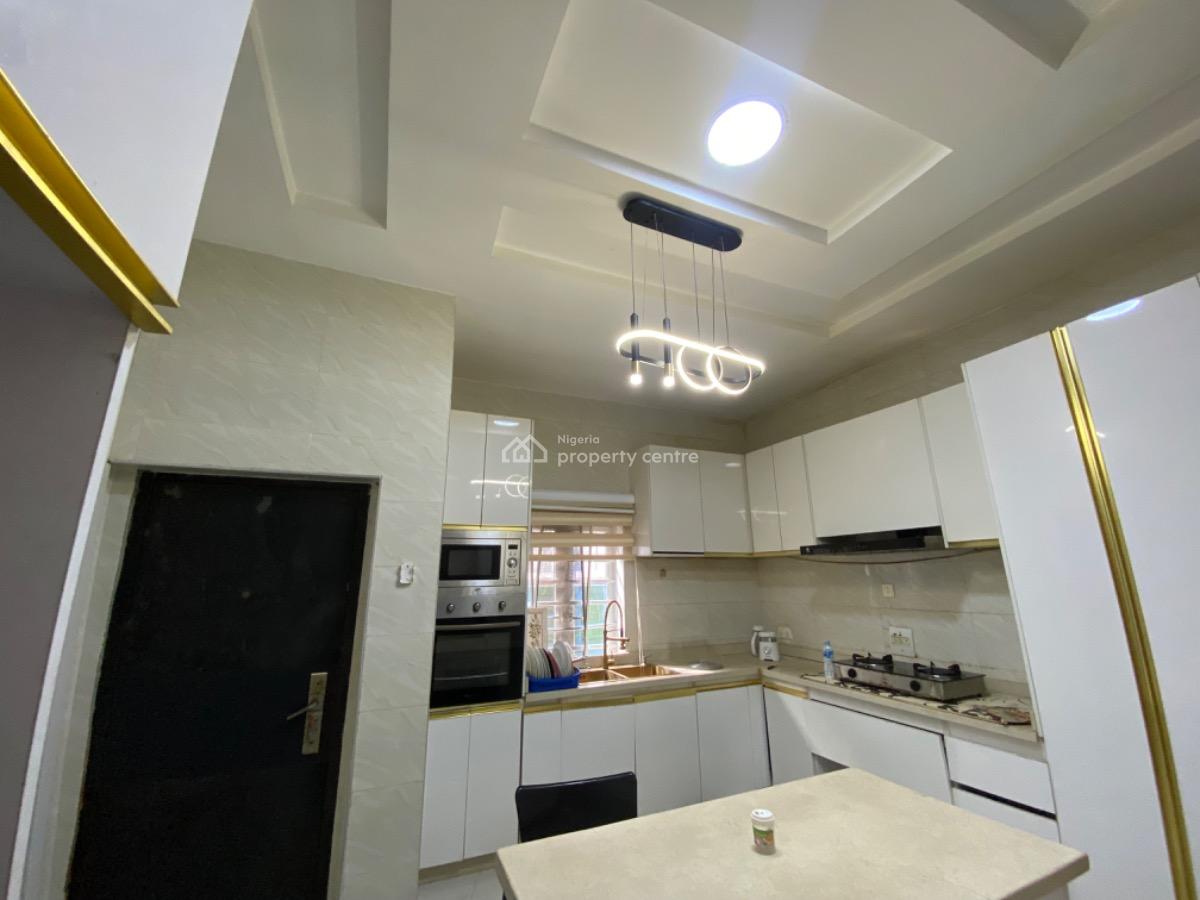 Luxury Furnished 4 Bedrooms, Thomas Estate, Ajah, Lagos, Flat / Apartment for Rent
