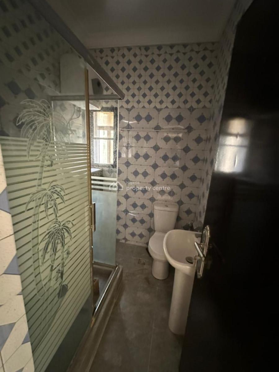 3 Bedrooms Flat with Study, Ademola Crescent, Wuse 2, Abuja, Flat / Apartment for Rent