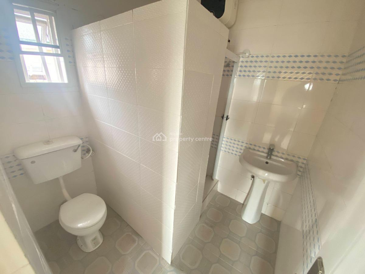 2 Bedroom Flats, Off Palace Road, Oniru, Victoria Island (vi), Lagos, Flat / Apartment for Rent