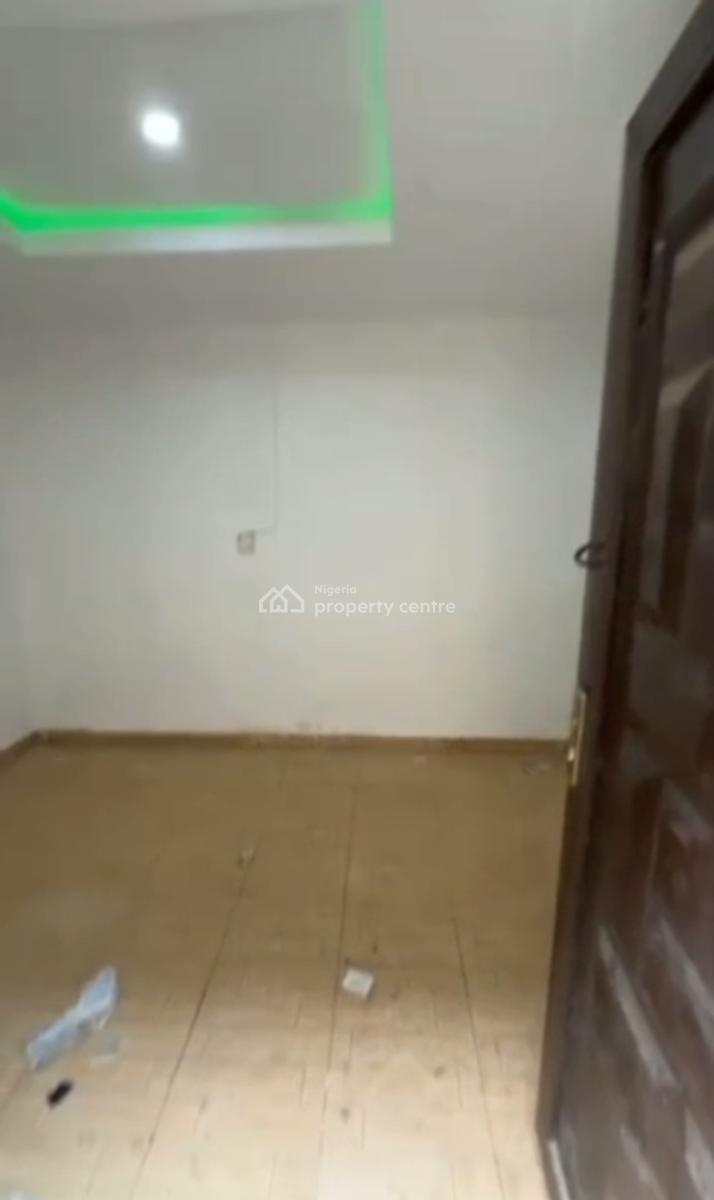 Spacious Standard Decent Self Contain, Fadeyi, Onipanu, Shomolu, Lagos, Self Contain (single Rooms) for Rent