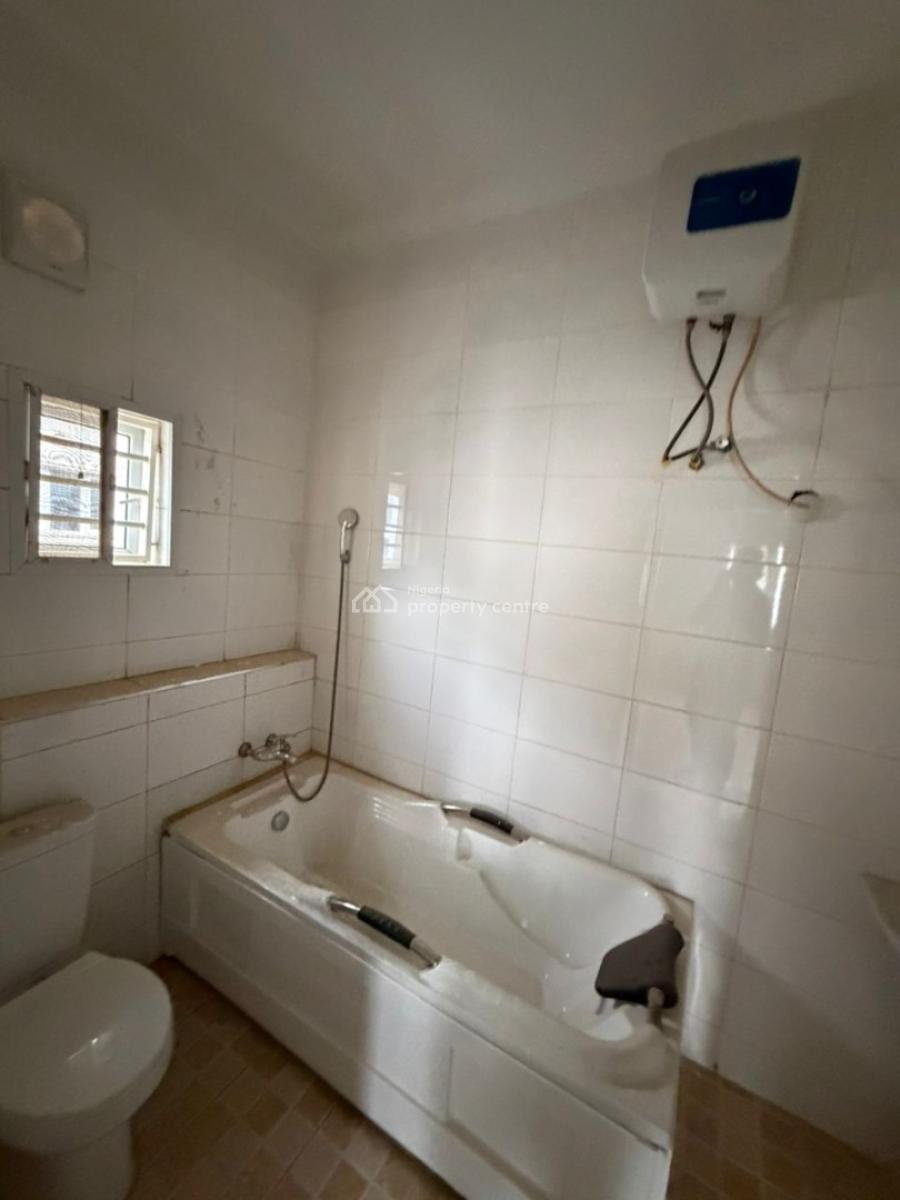 Serviced 3 Bedroom Apartment with a Bq, Wuye, Abuja, Flat / Apartment for Rent