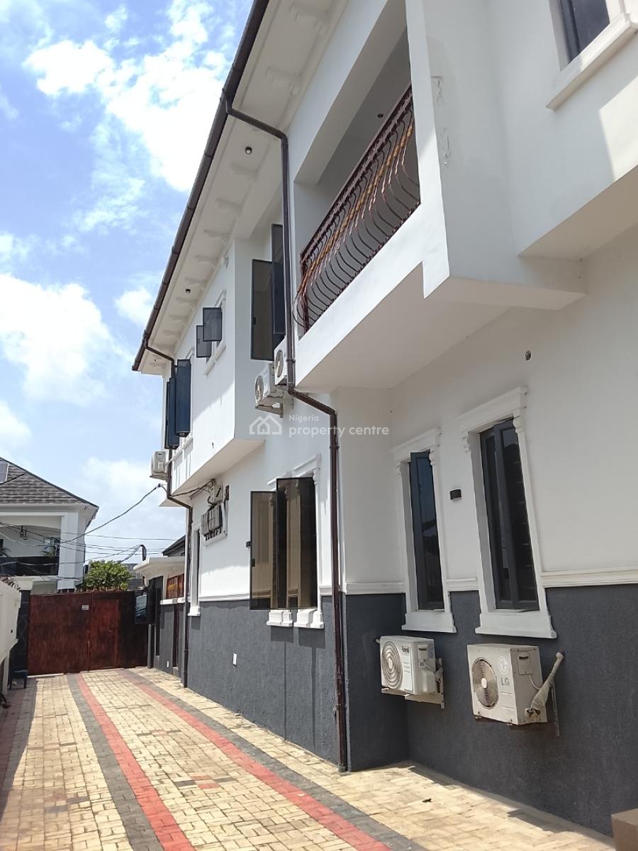 Luxury Beautiful 2 Bedroom Flat, Lakeview Estate, Amuwo Odofin, Lagos, Flat / Apartment for Rent