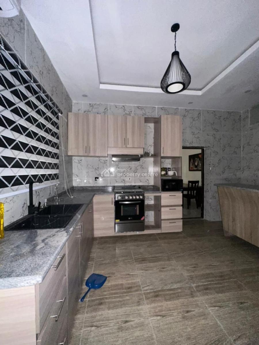 Fully Furnished 1bedroom Apartment with Swimming Pool &gym, Ologolo Lekki ,lagos ,nigeria, Ologolo, Lekki, Lagos, Mini Flat (room and Parlour) for Rent