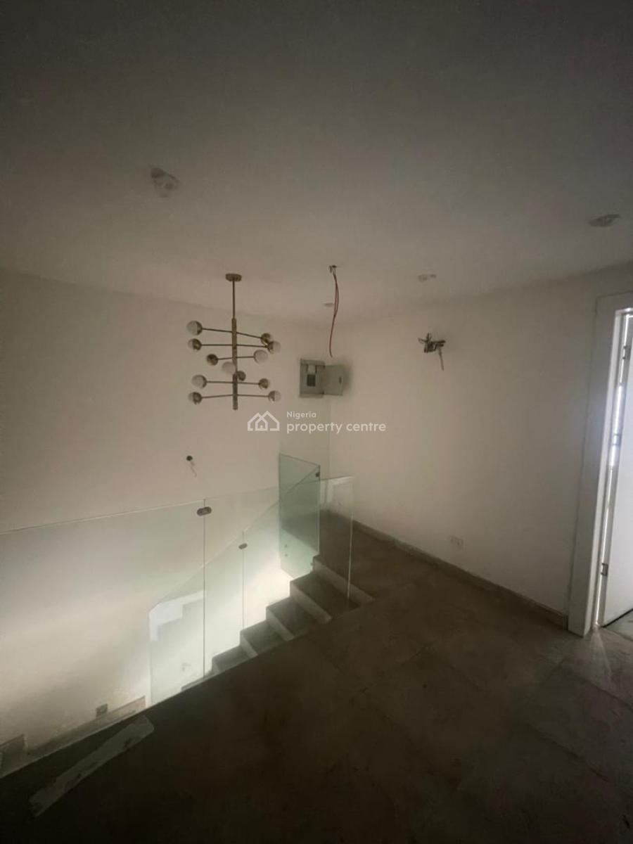Delightful Gorgeously Brand New Serviced 3-bedroom Maisonette All En-suite, Spar Road, Lekki, Lagos, House for Rent