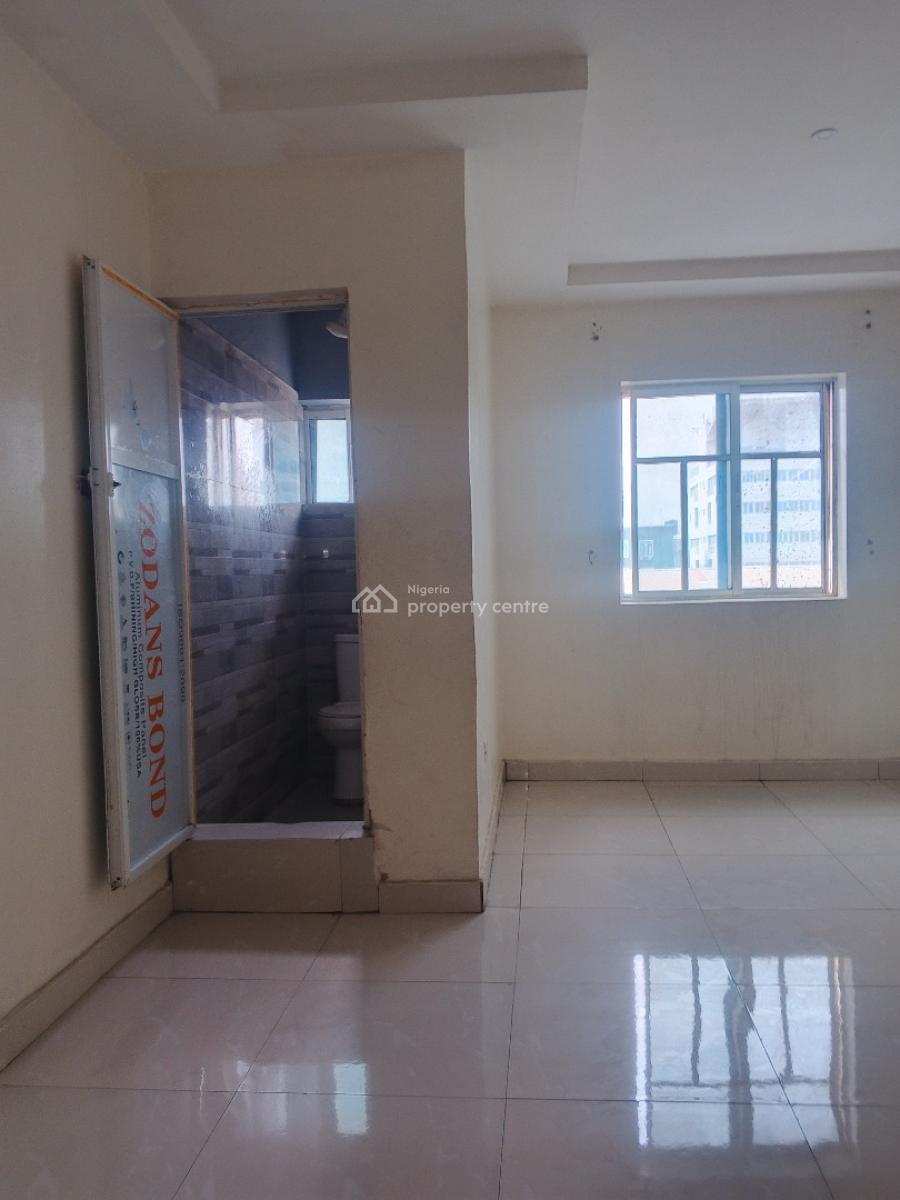 Two Bedroom Flat Available in a Good Area, Sabo Yaba, Sabo, Yaba, Lagos, Flat / Apartment for Rent