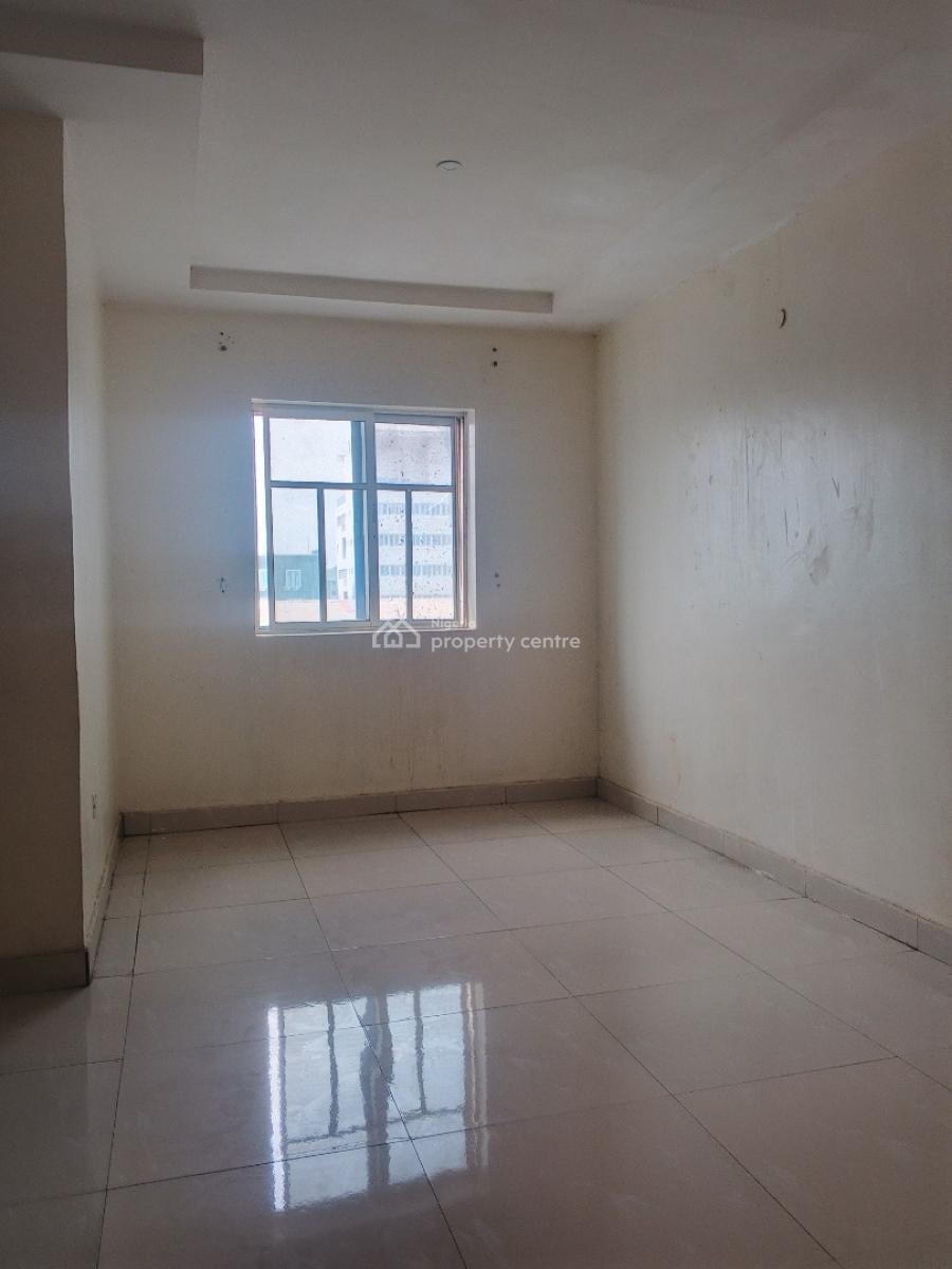 Two Bedroom Flat Available in a Good Area, Sabo Yaba, Sabo, Yaba, Lagos, Flat / Apartment for Rent