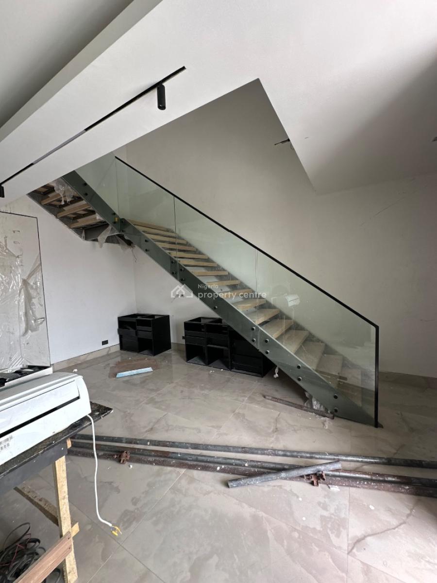 Luxury 3 Bedroom Maisonette with a Boys Quarter., Off White Sand Street, Lekki Phase 1, Lekki, Lagos, House for Sale