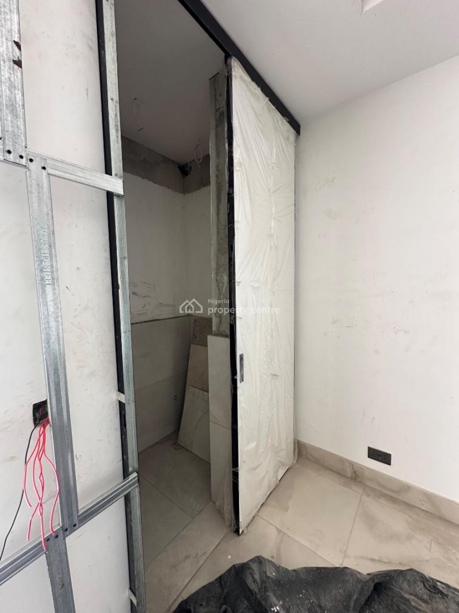 Luxury 3 Bedroom Maisonette with a Boys Quarter., Off White Sand Street, Lekki Phase 1, Lekki, Lagos, House for Sale