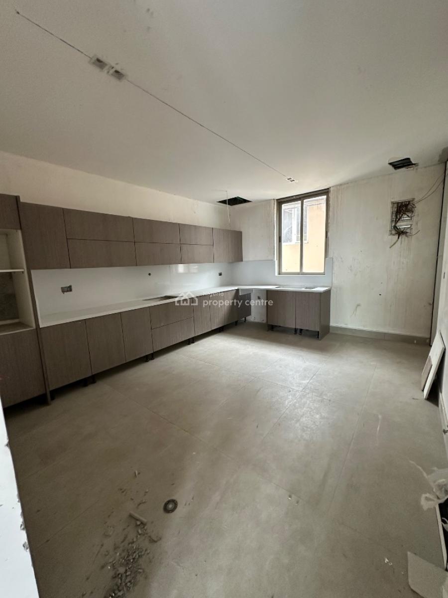 Luxury 3 Bedroom Maisonette with a Boys Quarter., Off White Sand Street, Lekki Phase 1, Lekki, Lagos, House for Sale