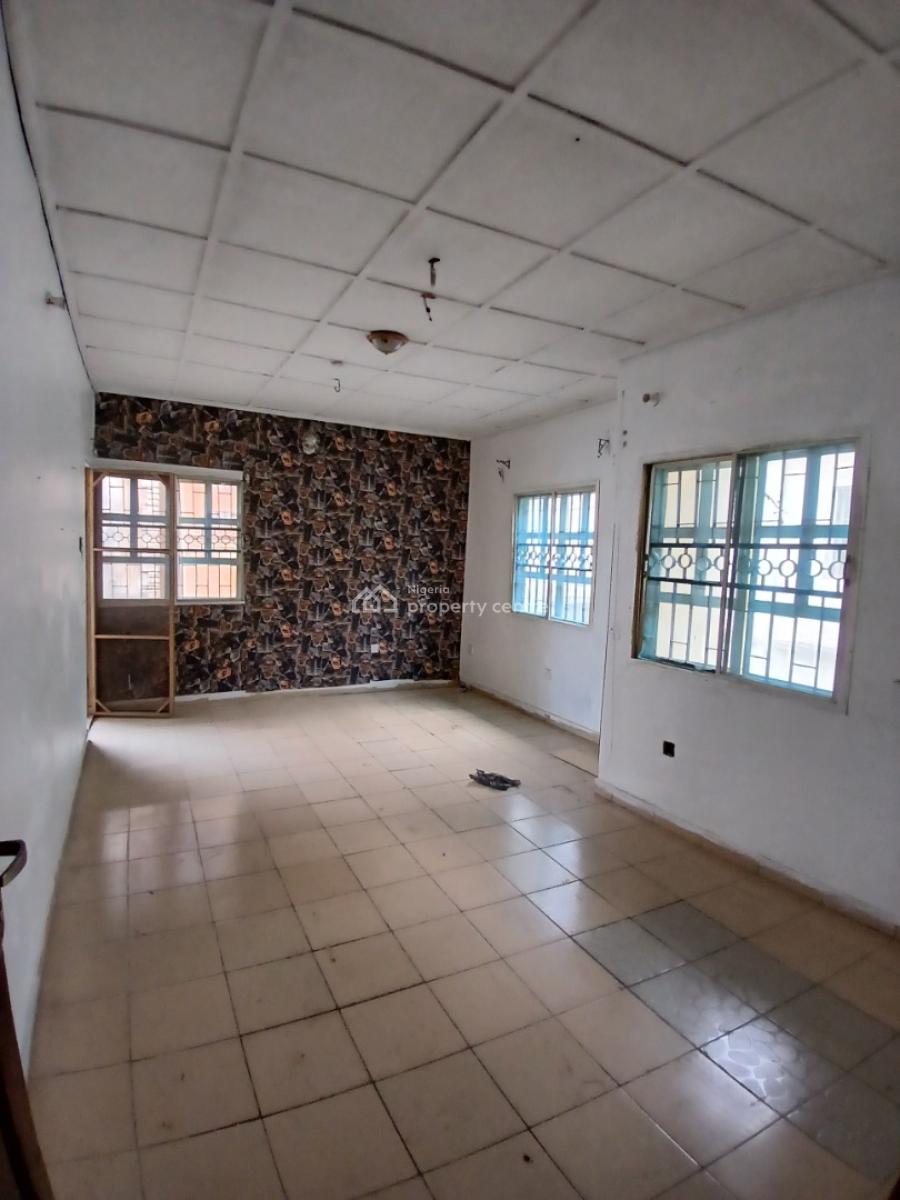 2bedroom Flat Upstairs with Balcony, Gated and Secured Estate Off Ado Road, Ajah, Lagos, Flat / Apartment for Rent