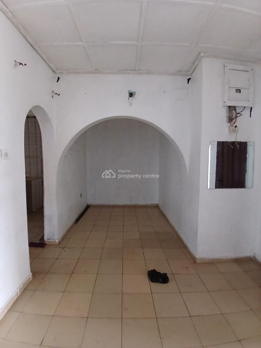 2bedroom Flat Upstairs with Balcony, Gated and Secured Estate Off Ado Road, Ajah, Lagos, Flat / Apartment for Rent