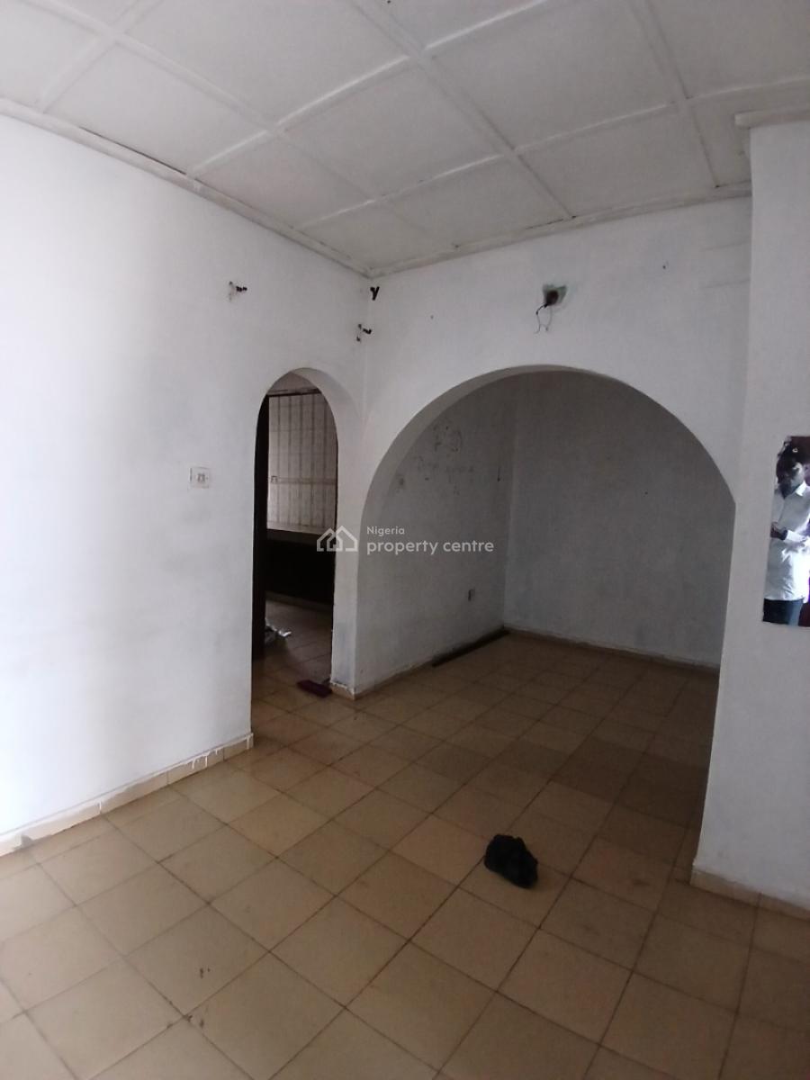 2bedroom Flat Upstairs with Balcony, Gated and Secured Estate Off Ado Road, Ajah, Lagos, Flat / Apartment for Rent