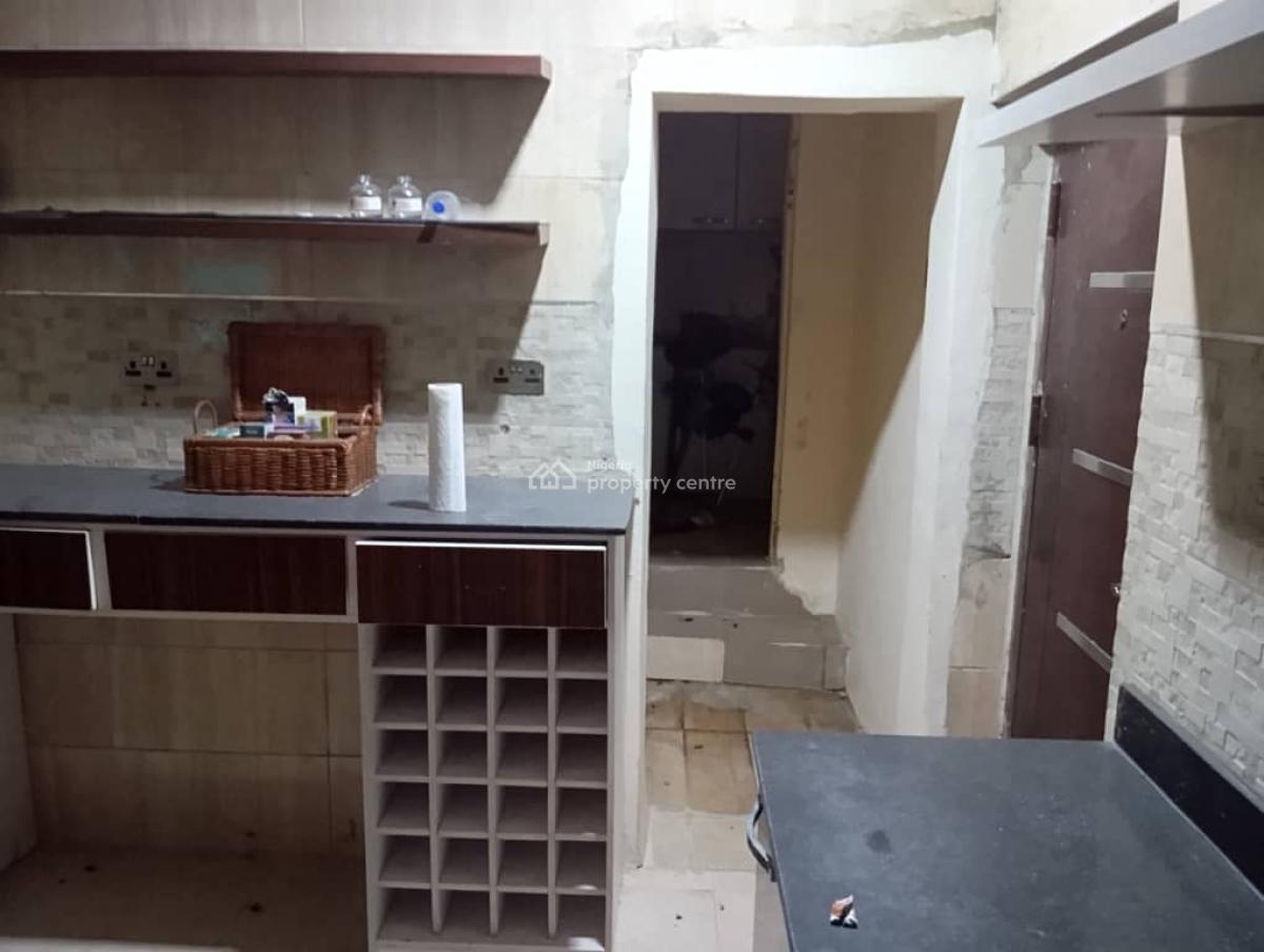 Spacious 4bedroom, Lekki Phase 1, Lekki, Lagos, Semi-detached Duplex for Rent