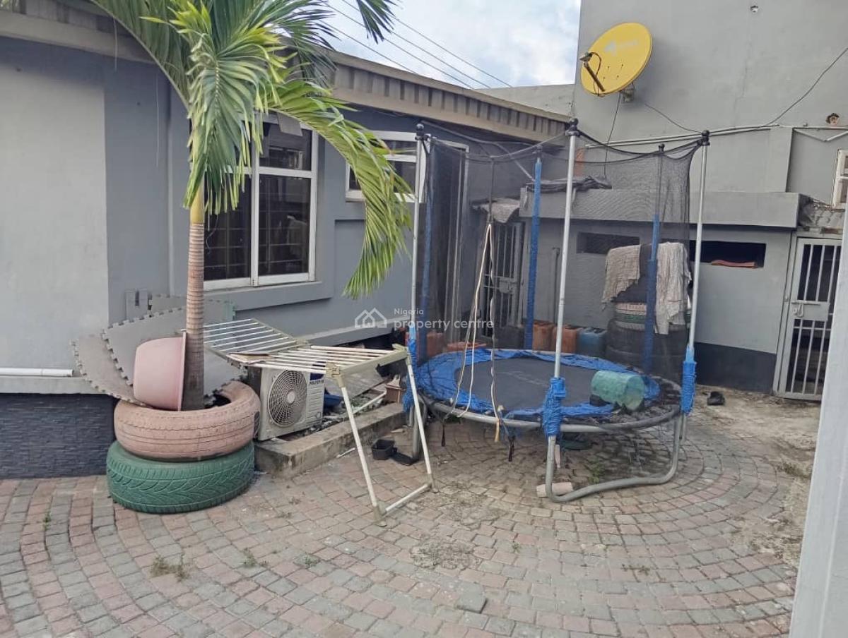 Spacious 4bedroom, Lekki Phase 1, Lekki, Lagos, Semi-detached Duplex for Rent