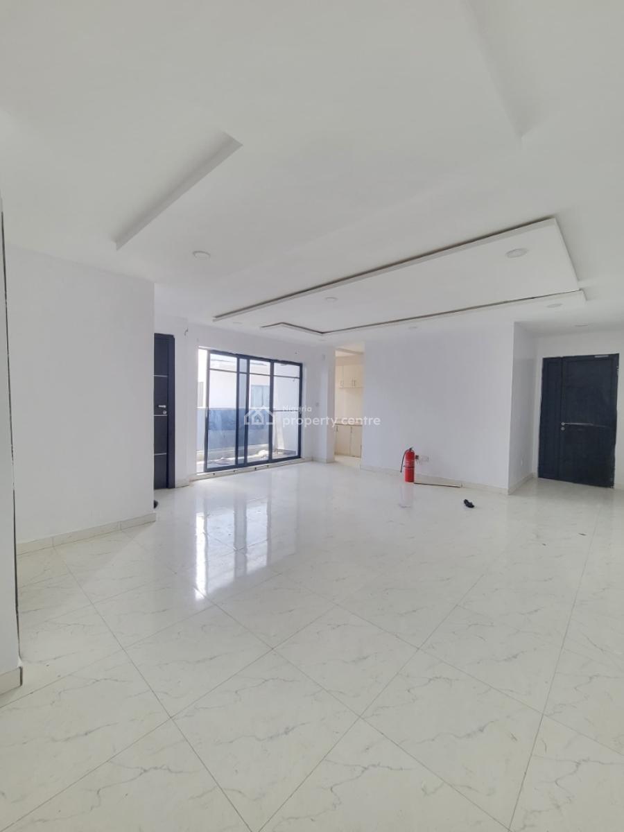 Beautiful and Spacious 2bedroom Apartment, Ologolo, Lekki, Lagos, Flat / Apartment for Rent