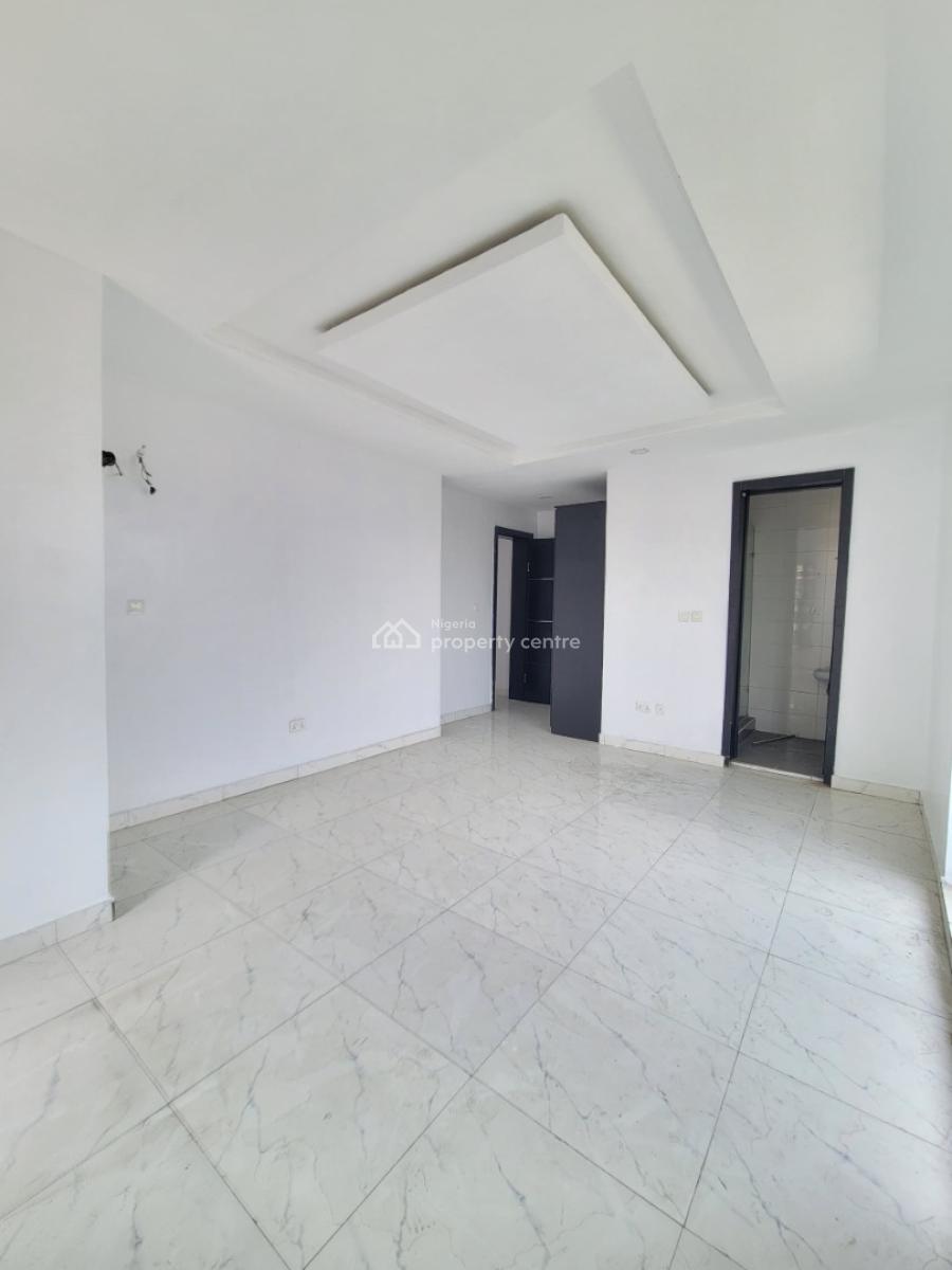 Beautiful and Spacious 2bedroom Apartment, Ologolo, Lekki, Lagos, Flat / Apartment for Rent