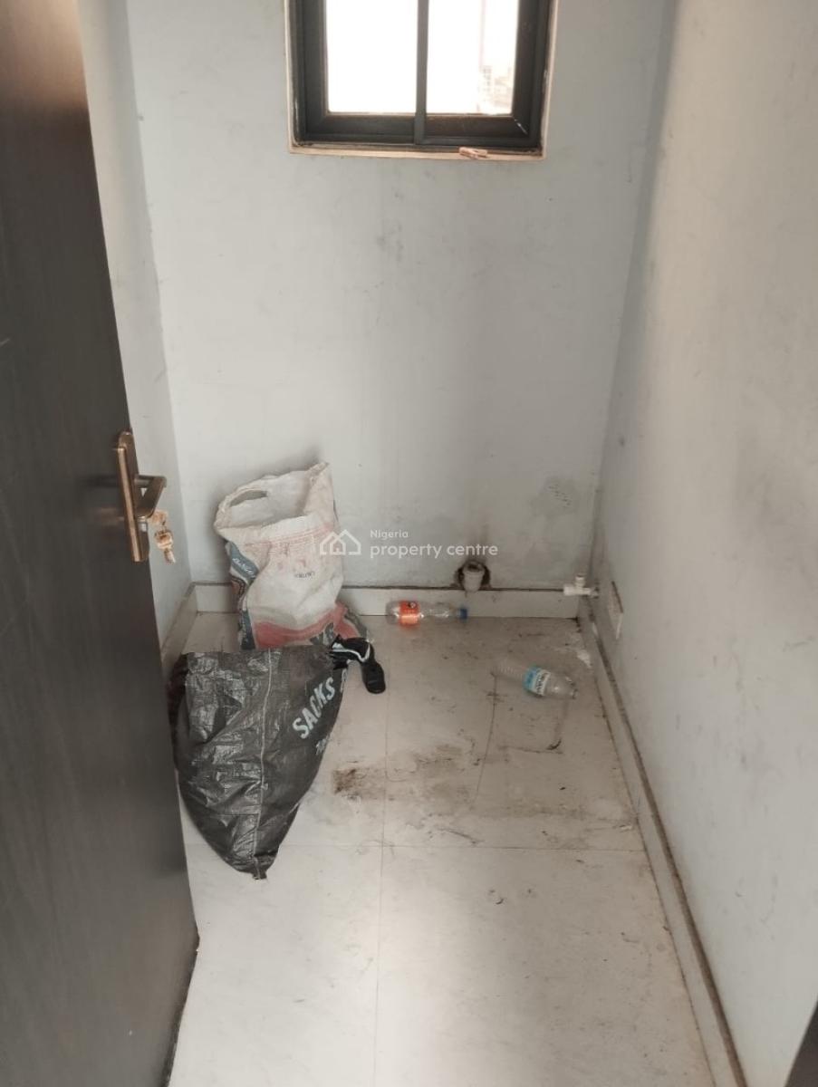 Very Decent 2bedroom Apartment, Ogudu Gra, Ramat, Gra, Ogudu, Lagos, Flat / Apartment for Rent