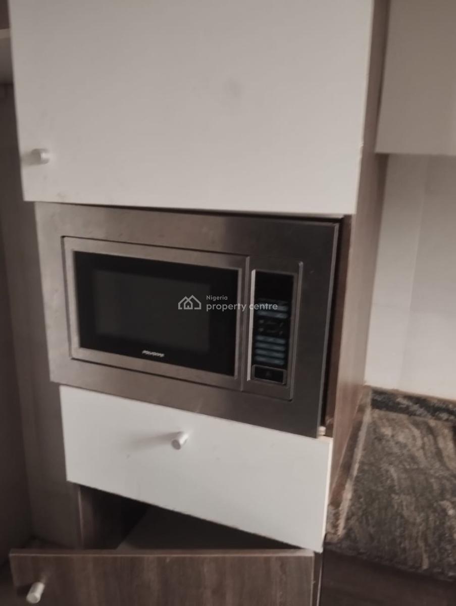 Very Decent 2bedroom Apartment, Ogudu Gra, Ramat, Gra, Ogudu, Lagos, Flat / Apartment for Rent