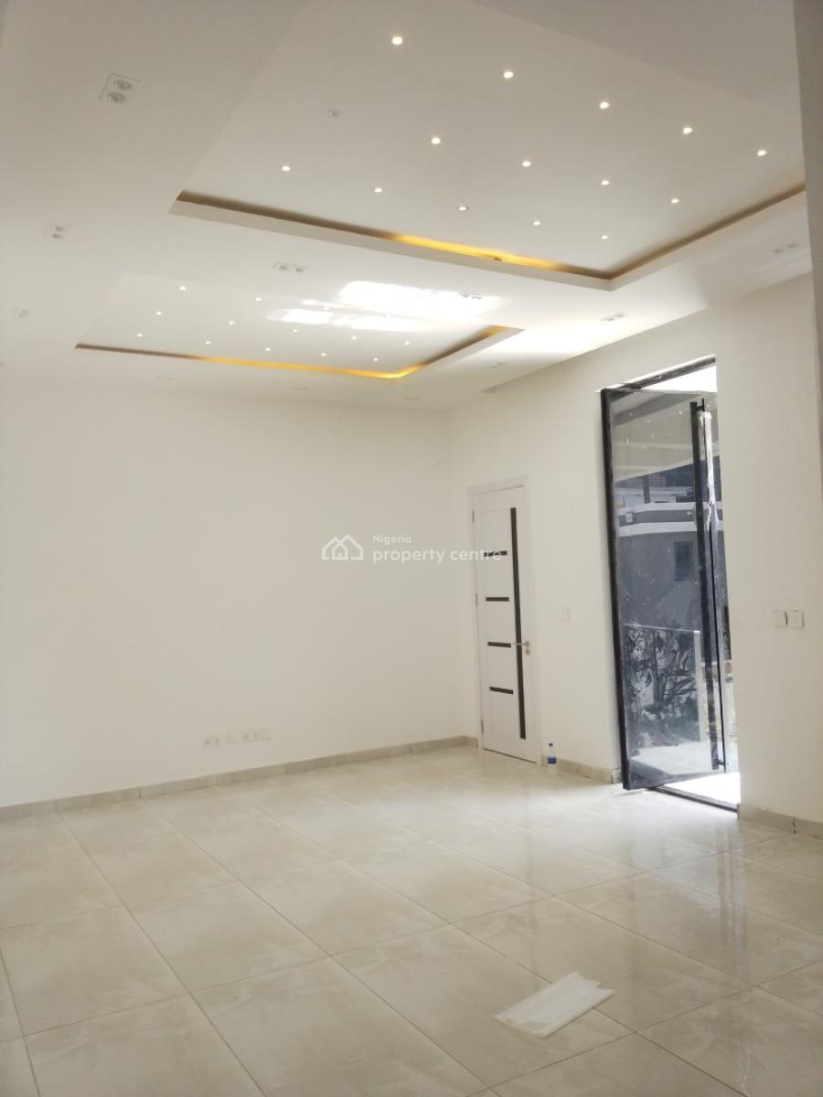 3 Bedroom Apartment, Lekki Phase 1, Lekki, Lagos, Flat / Apartment for Rent