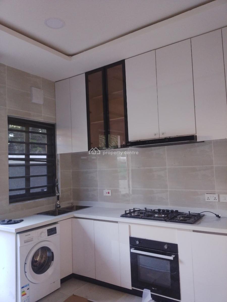 3 Bedroom Apartment, Lekki Phase 1, Lekki, Lagos, Flat / Apartment for Rent