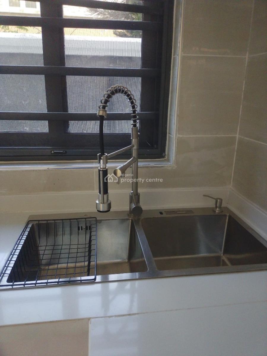 3 Bedroom Apartment, Lekki Phase 1, Lekki, Lagos, Flat / Apartment for Rent