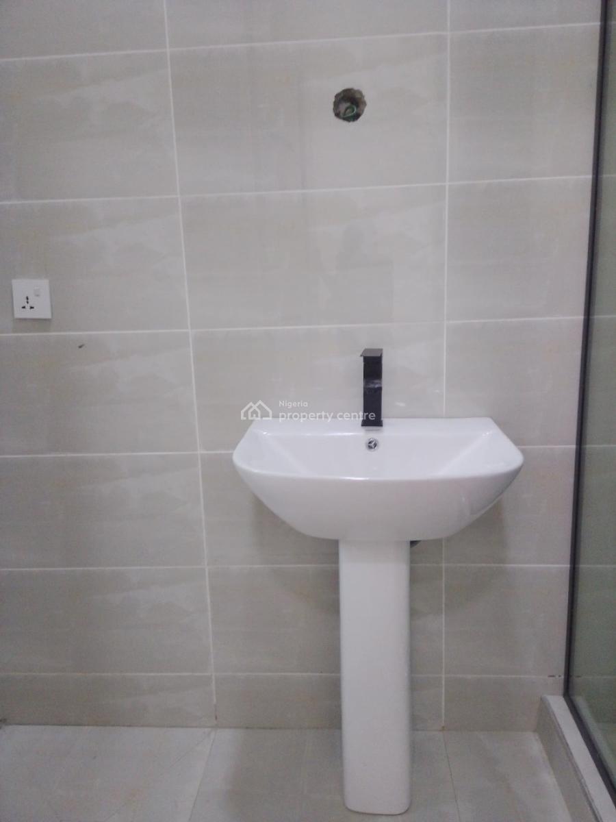 3 Bedroom Apartment, Lekki Phase 1, Lekki, Lagos, Flat / Apartment for Rent