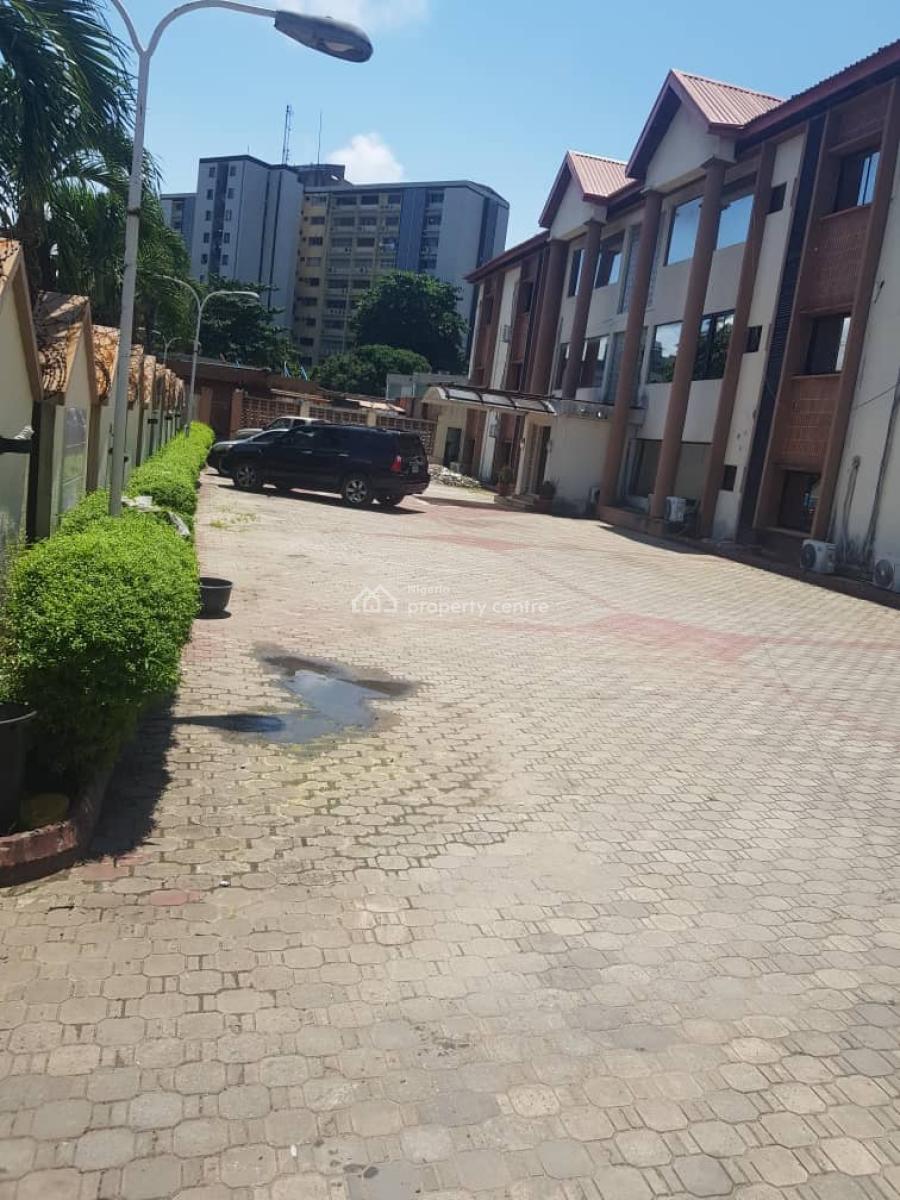 74 Suites Hotel on 3,300sqm Land, Off Adeola Odeku, Victoria Island (vi), Lagos, Hotel / Guest House for Sale