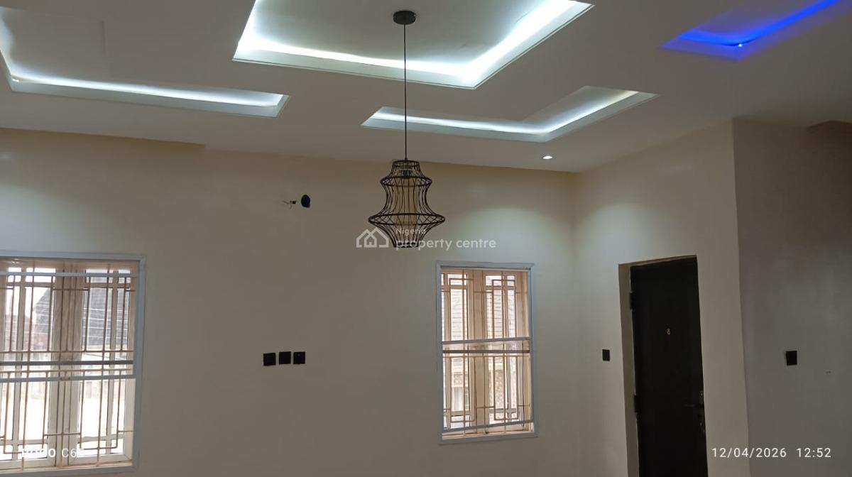 4 Bedroom Semi Detached Duplex, Federal Housing Junction Bridge, Pyakasa, Lugbe District, Abuja, Semi-detached Duplex for Rent