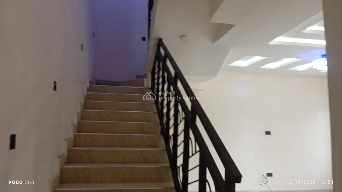 4 Bedroom Semi Detached Duplex, Federal Housing Junction Bridge, Pyakasa, Lugbe District, Abuja, Semi-detached Duplex for Rent