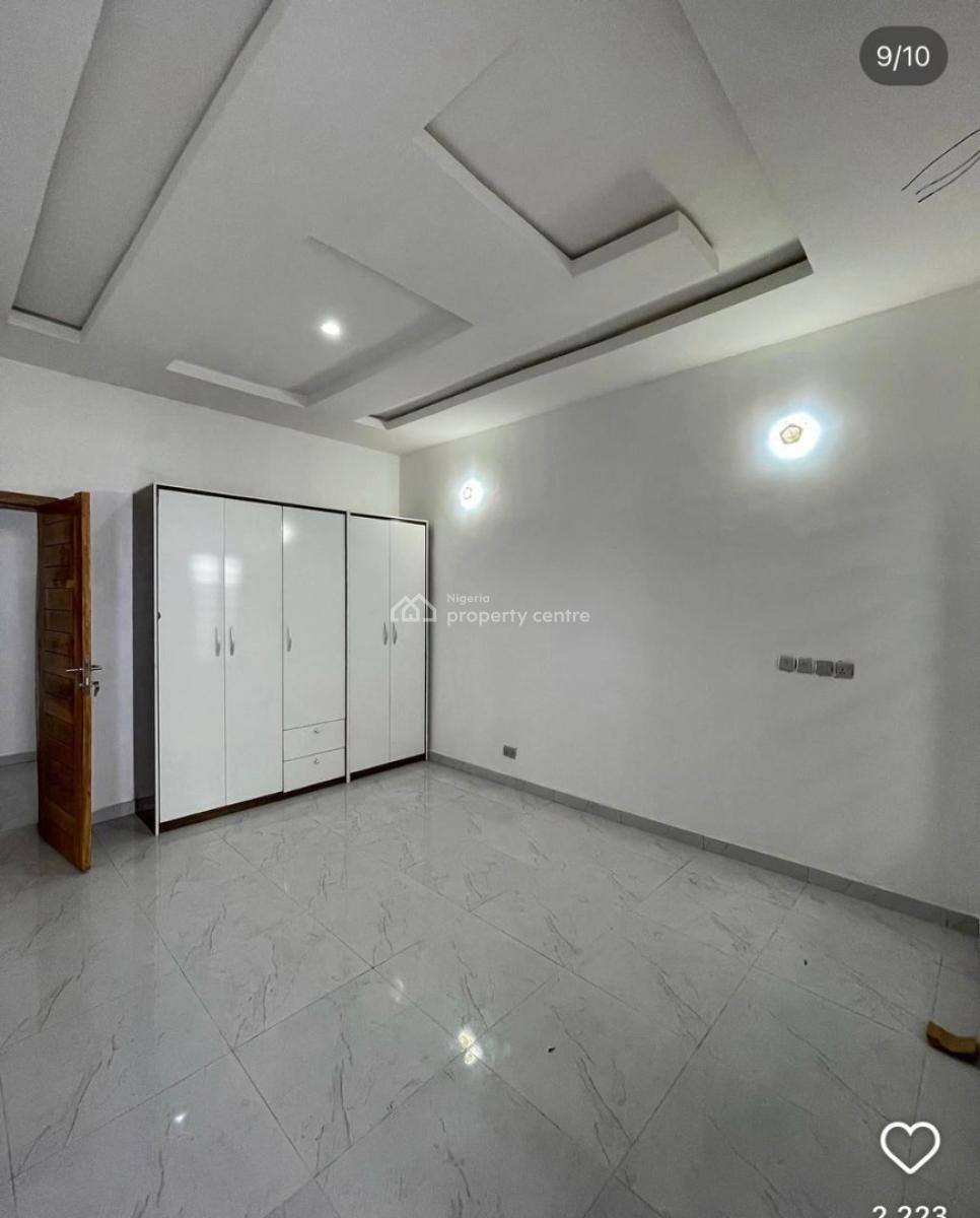 Well Built 5 Bedroom Detached with Bq and Pool in a Gated Estate, Thomas Estate, Ajah, Lagos, Detached Duplex for Sale