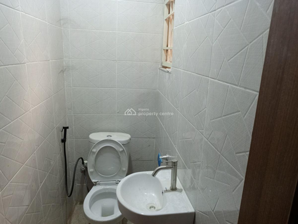 2 Bedroom Flat, Fo1 Layout, Kubwa, Abuja, Flat / Apartment for Rent