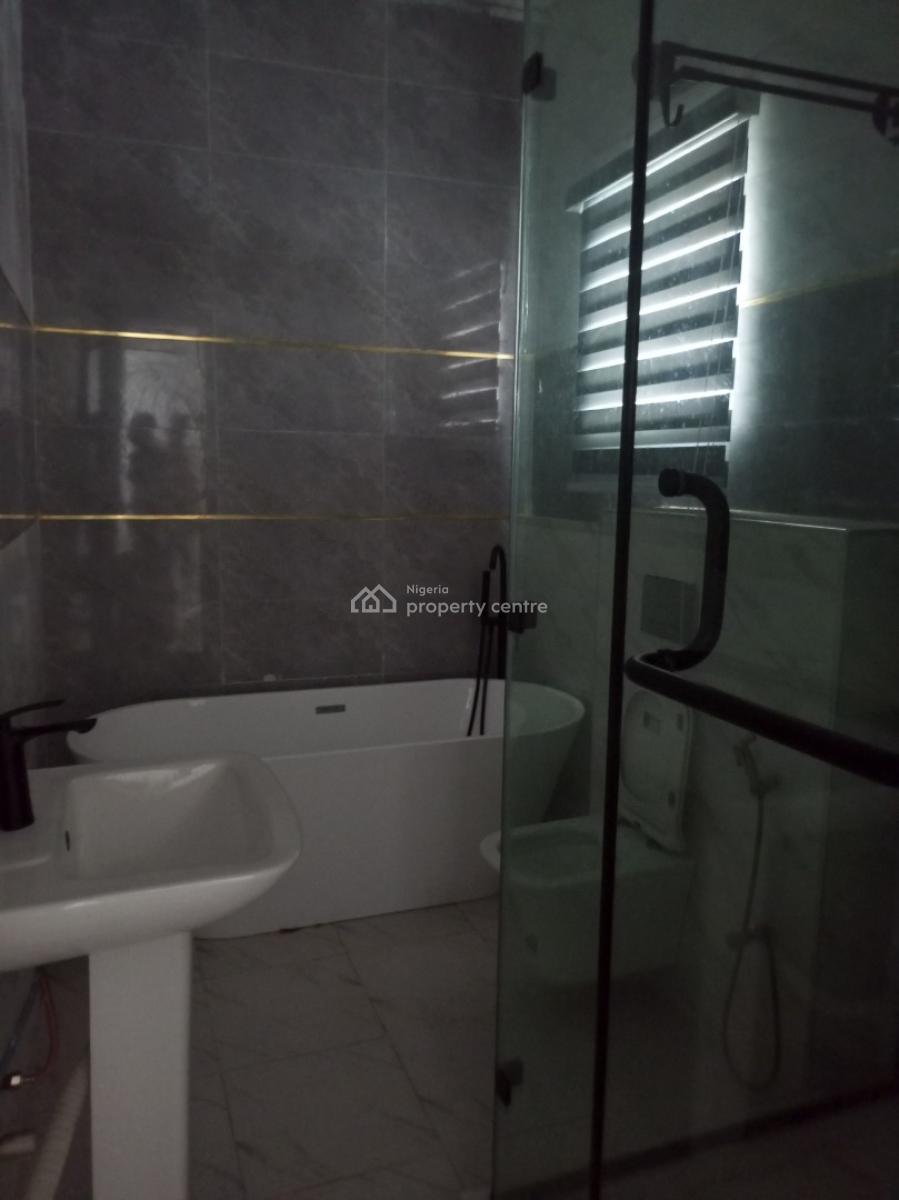 Beautiful 5bedroom with Pool Bq Office 5car Park, Chevron Drive, Lekki, Lagos, Detached Duplex for Rent