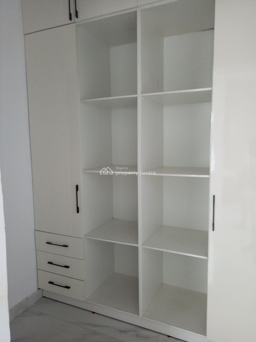 Beautiful 5bedroom with Pool Bq Office 5car Park, Chevron Drive, Lekki, Lagos, Detached Duplex for Rent