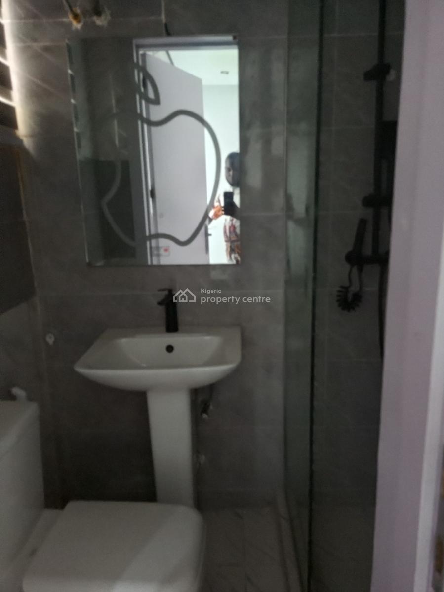 Beautiful 5bedroom with Pool Bq Office 5car Park, Chevron Drive, Lekki, Lagos, Detached Duplex for Rent