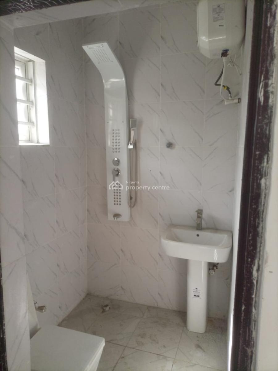 5bdrm House in Peaceland Estate, Sangotedo, 4/10 Patekiero Street Peaceland Estate Abijo, Ajah, Ajah, Lagos, Detached Duplex for Rent