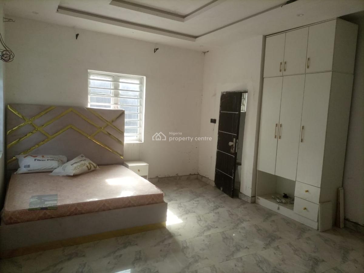 5bdrm House in Peaceland Estate, Sangotedo, 4/10 Patekiero Street Peaceland Estate Abijo, Ajah, Ajah, Lagos, Detached Duplex for Rent