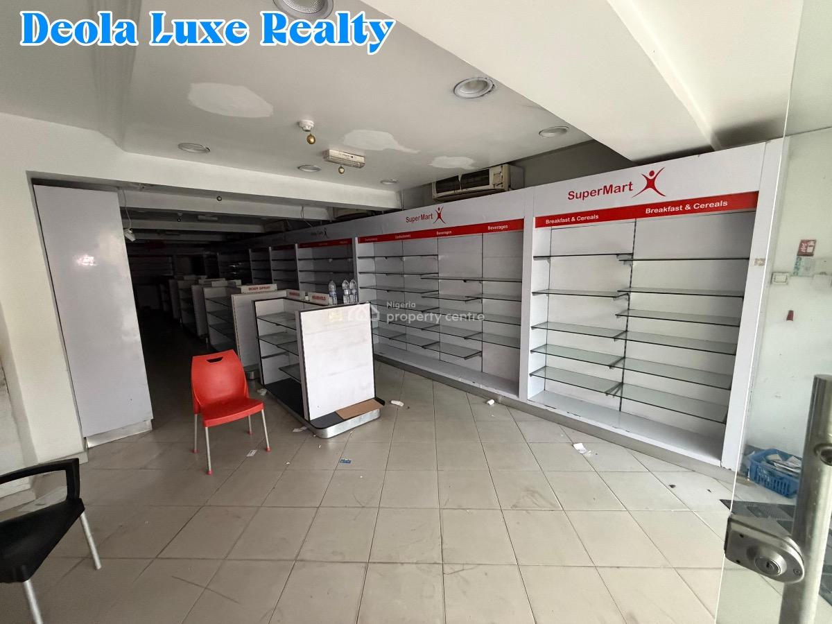 a Very Large 170sqm Ground Floor Space in Busy Commercial Area, Lekki Phase 1, Lekki, Lagos, Shop for Rent