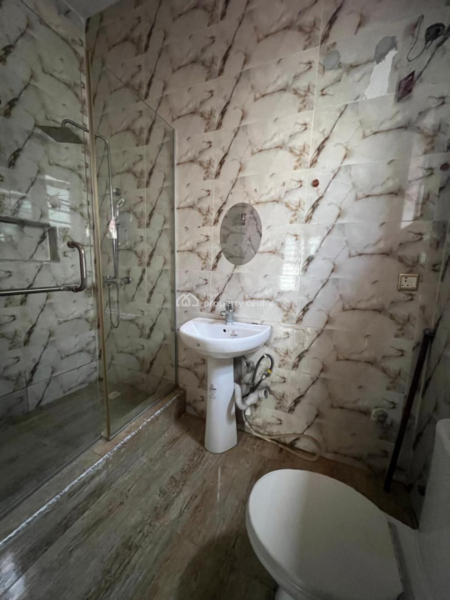 Spacious Semi Master Bedroom with Shared Kitchen, Roxbury Estate, Ikota Opposite Northwest Filling Station, Lekki Lagos, Ikota, Lekki, Lagos, Flat / Apartment for Rent