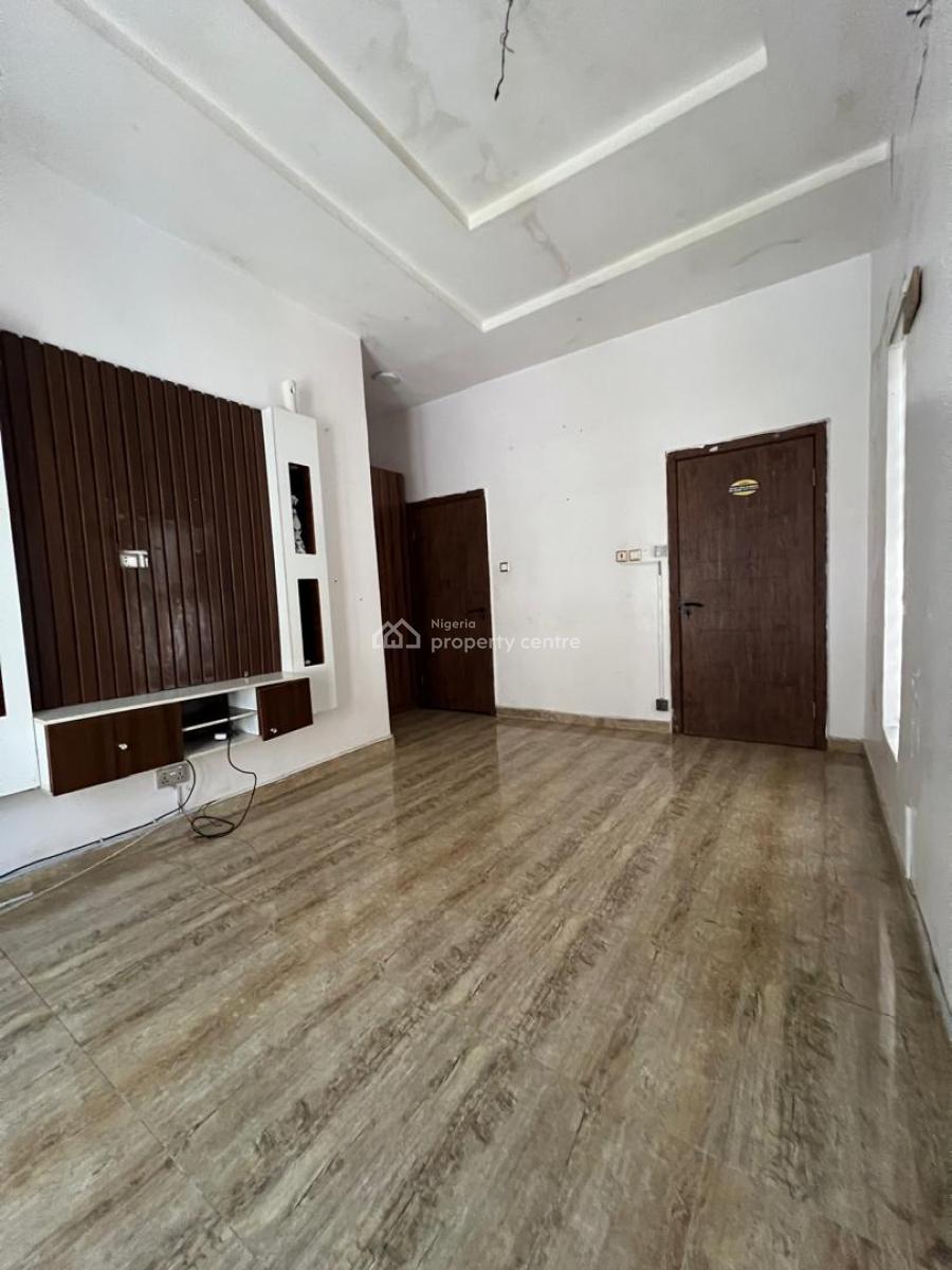 Spacious Semi Master Bedroom with Shared Kitchen, Roxbury Estate, Ikota Opposite Northwest Filling Station, Lekki Lagos, Ikota, Lekki, Lagos, Flat / Apartment for Rent